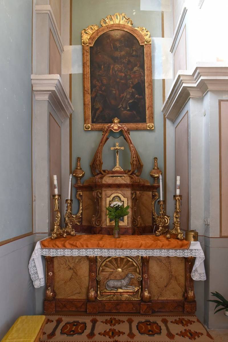 vemend_oltar (2).jpg